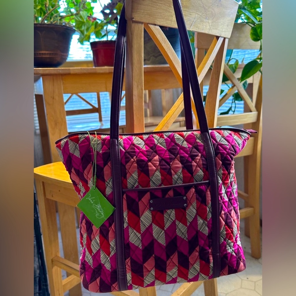 Vera Tote